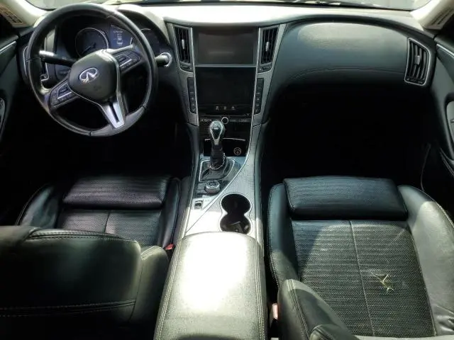 2018 INFINITI Q50 LUXE