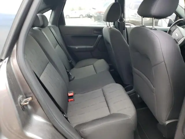 2011 FORD FOCUS SE