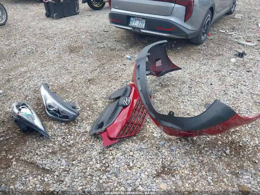 2015 HYUNDAI TUCSON SE