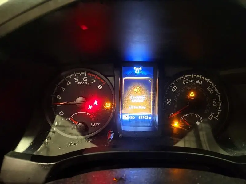 2021 TOYOTA TACOMA SR V6  