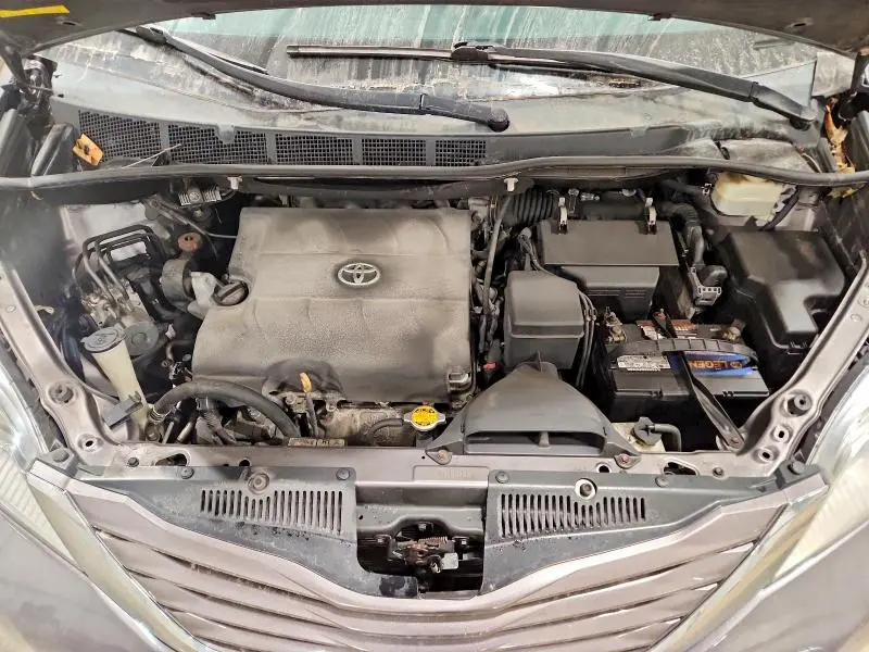 2016 TOYOTA SIENNA LE 8-PASSENGER  