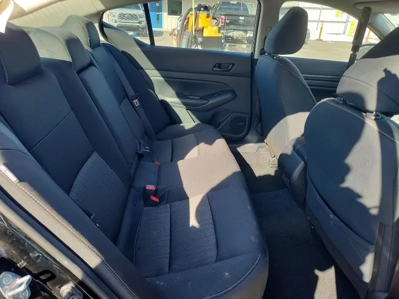 2024 NISSAN ALTIMA SV  