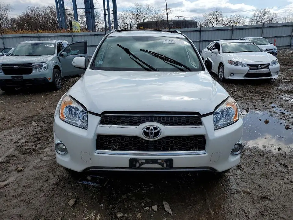 2011 TOYOTA RAV4 LIMITED  