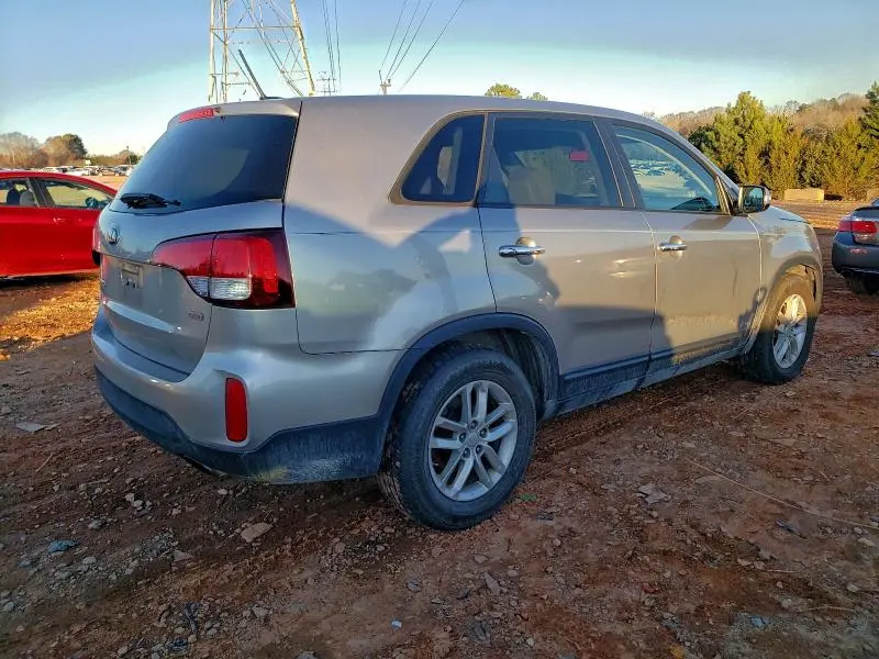 2015 KIA SORENTO LX  