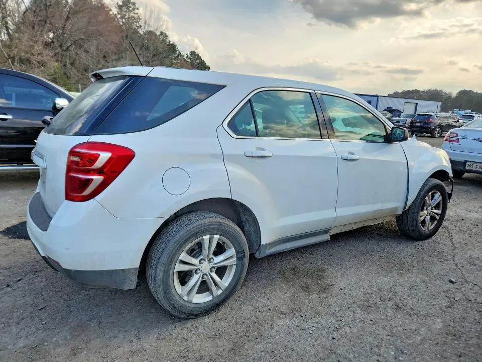 2017 CHEVROLET EQUINOX LS  
