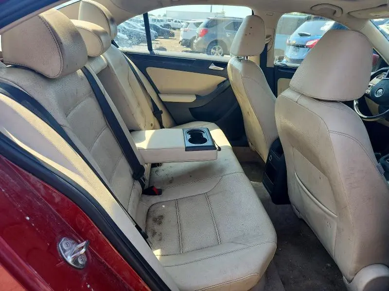 2016 VOLKSWAGEN JETTA SEL  