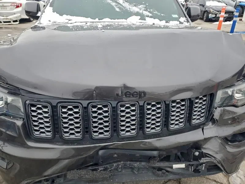 2019 JEEP GRAND CHEROKEE LAREDO  