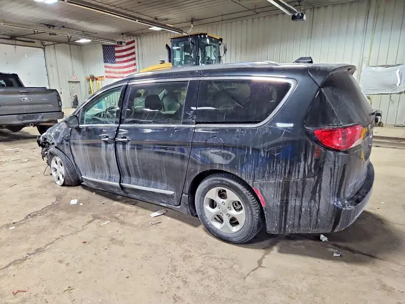 2017 CHRYSLER PACIFICA TOURING L PLUS  