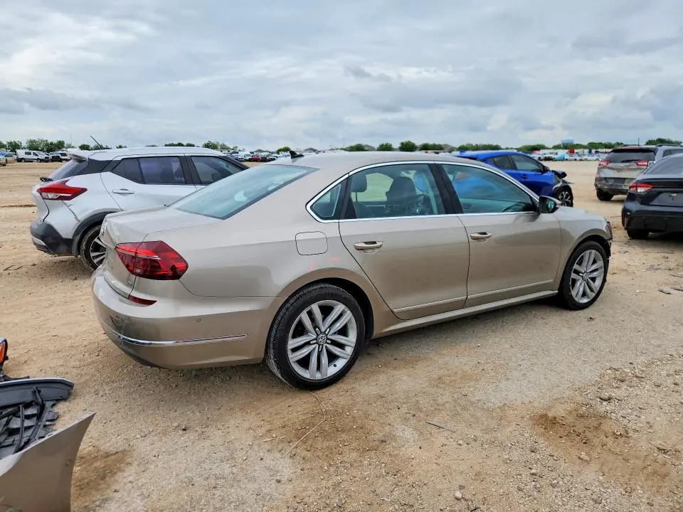 2017 VOLKSWAGEN PASSAT SEL PREMIUM  