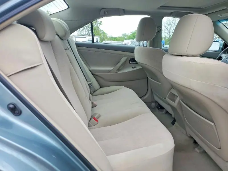 2011 TOYOTA CAMRY LE  