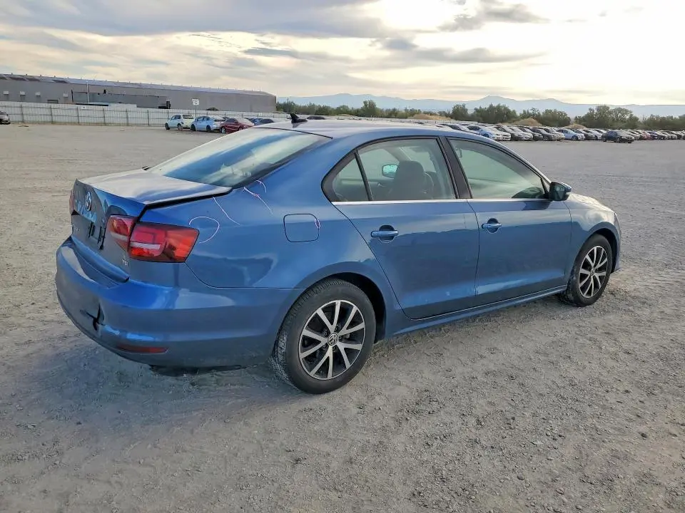 2017 VOLKSWAGEN JETTA SE  
