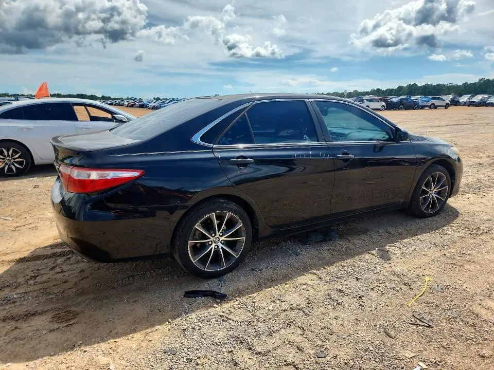 2015 TOYOTA CAMRY XSE V6  