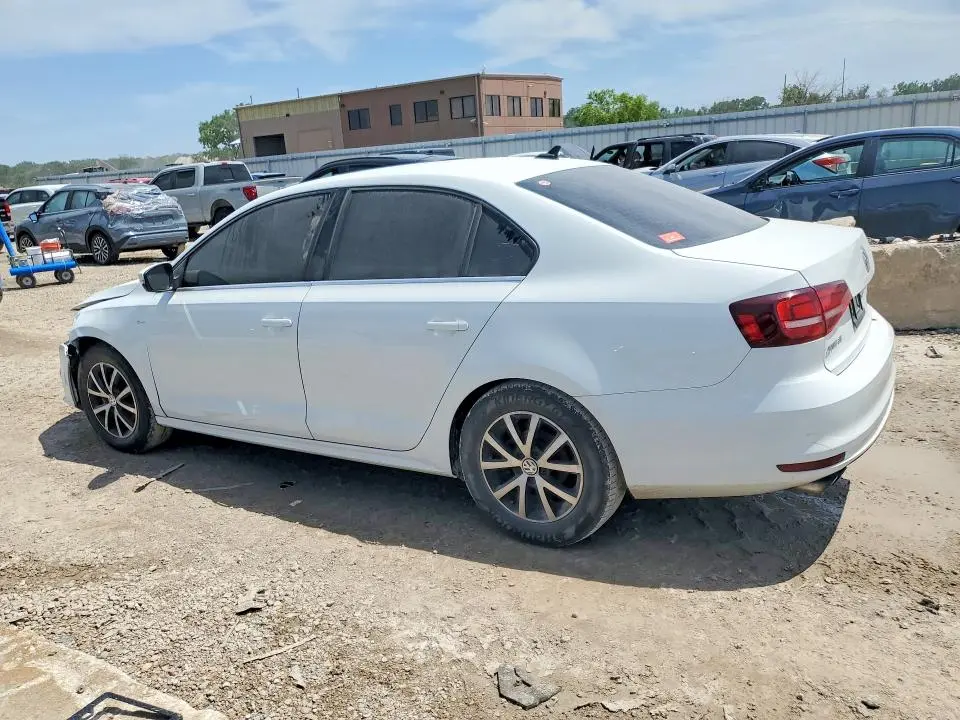 2018 VOLKSWAGEN JETTA SE  