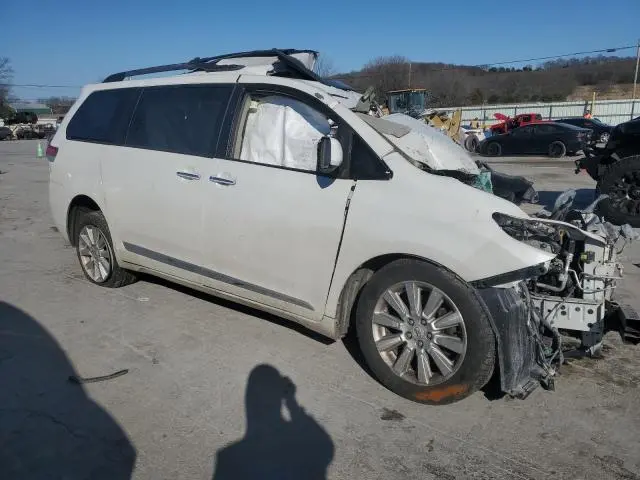 2012 TOYOTA SIENNA XLE  