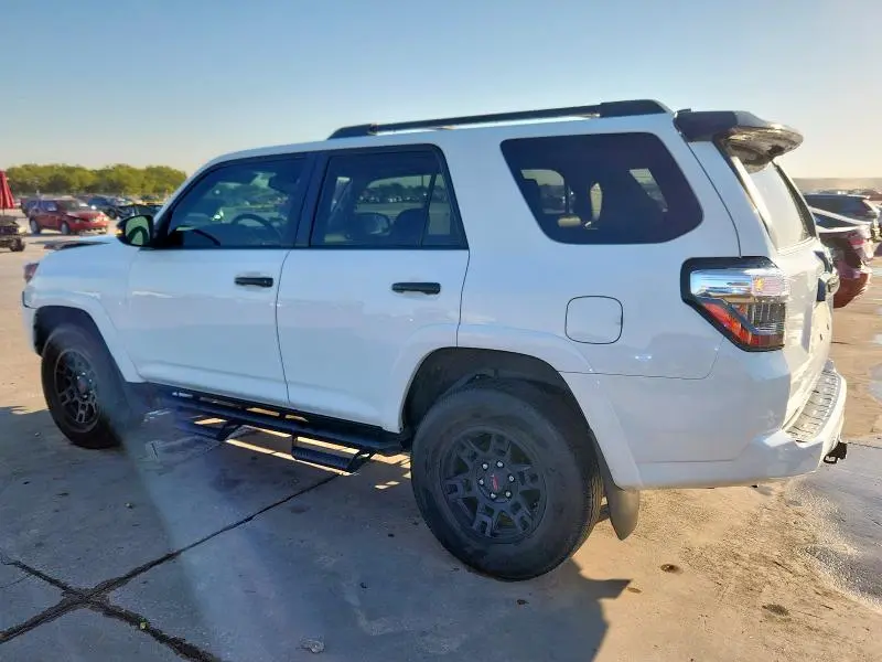 2021 TOYOTA 4RUNNER VENTURE  