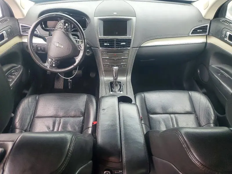 2013 LINCOLN MKT   