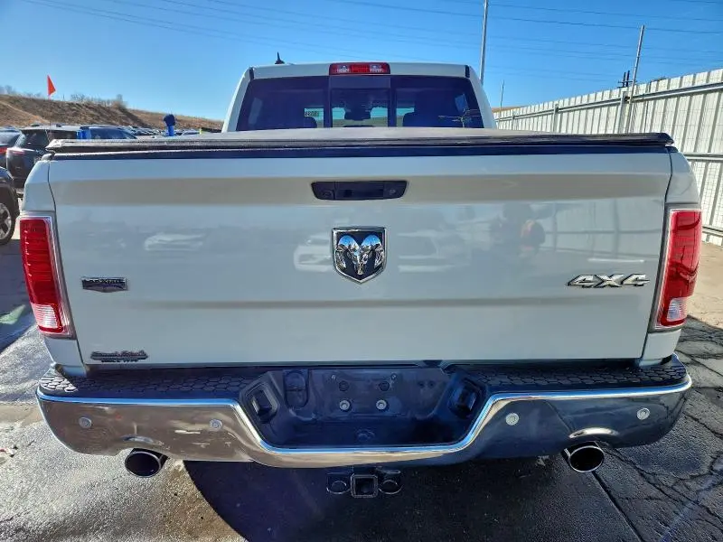 2016 RAM 1500 LARAMIE  