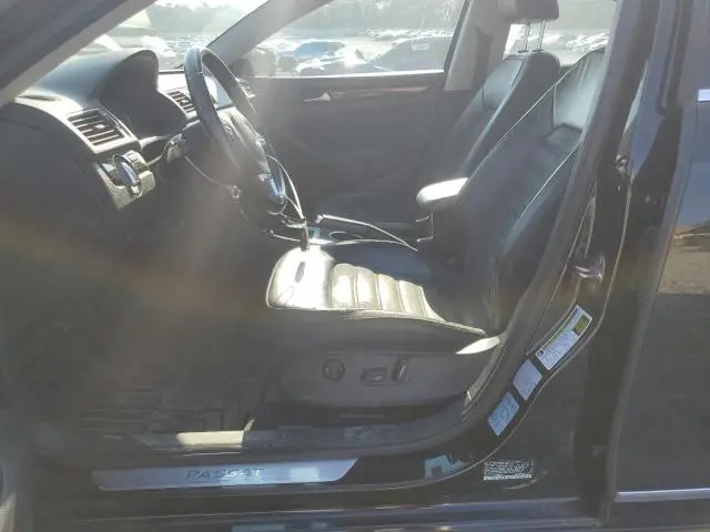 2015 VOLKSWAGEN PASSAT SEL  