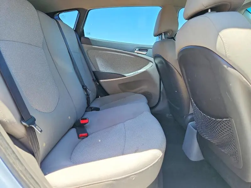 2013 HYUNDAI ACCENT GS  