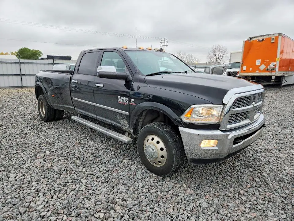 2015 RAM 3500 LARAMIE  