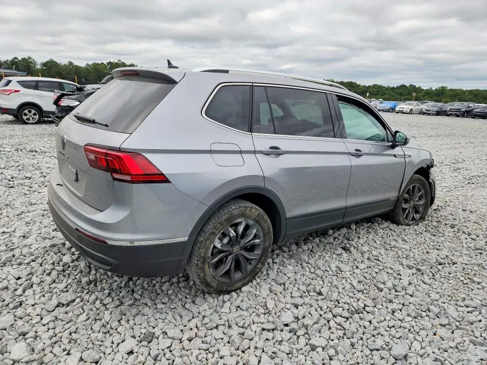 2023 VOLKSWAGEN TIGUAN SE  
