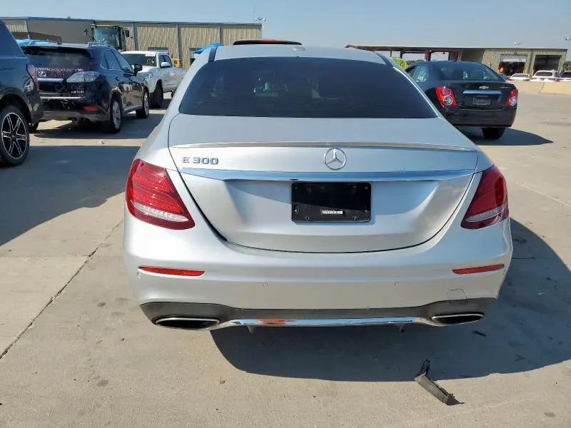 2018 MERCEDES-BENZ E 300  