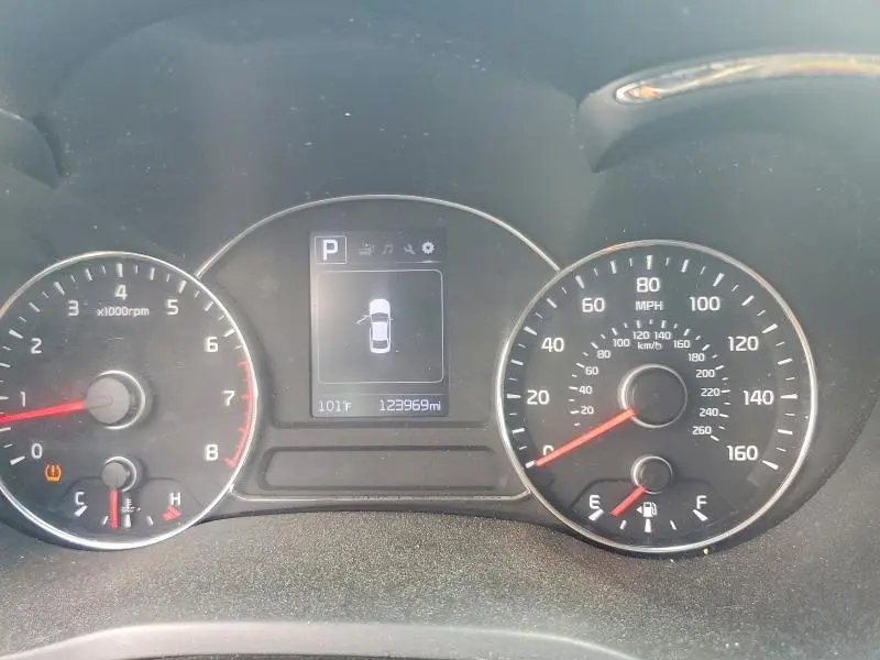 2018 KIA FORTE LX  