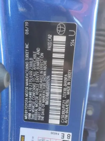 2019 TOYOTA C-HR XLE  