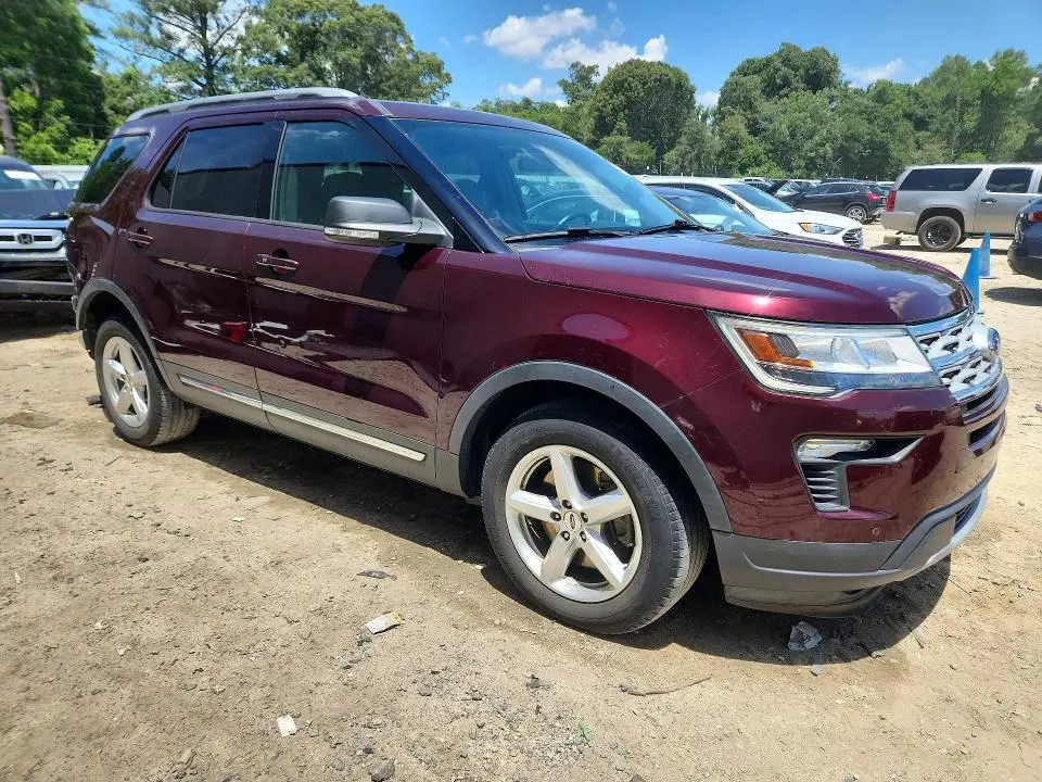 2019 FORD EXPLORER XLT  