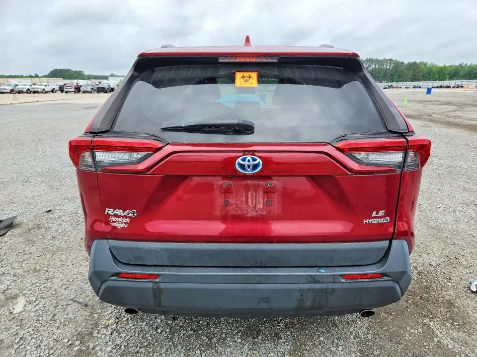 2019 TOYOTA RAV4 LE  