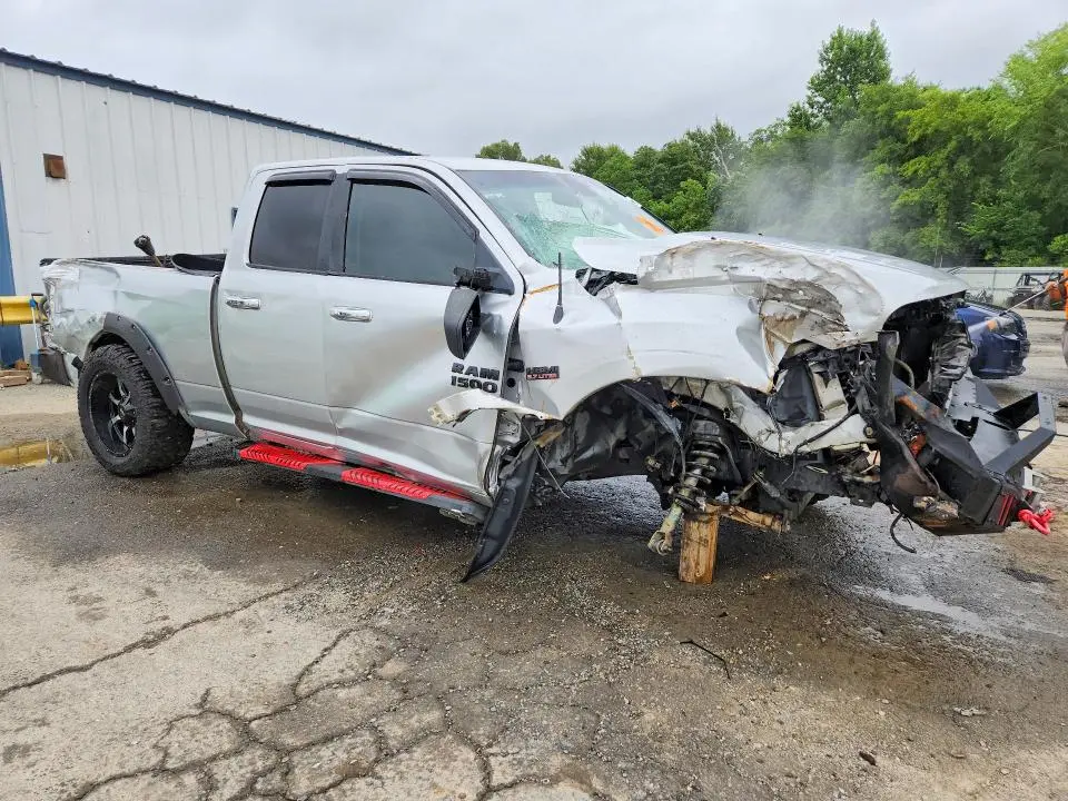 2017 RAM 1500 SLT  