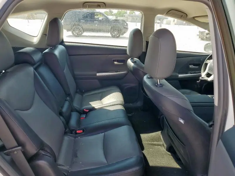 2012 TOYOTA PRIUS V   