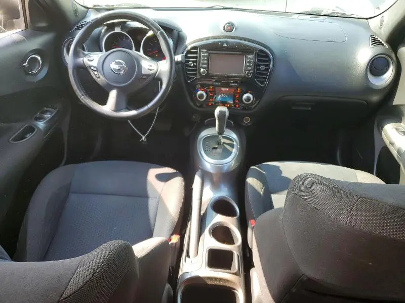 2016 NISSAN JUKE SV  