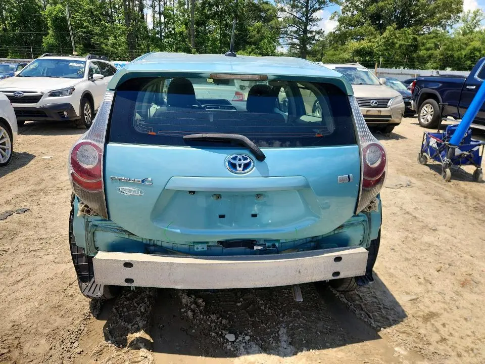 2014 TOYOTA PRIUS C THREE  