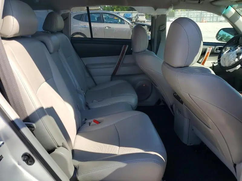2012 TOYOTA HIGHLANDER LIMITED  