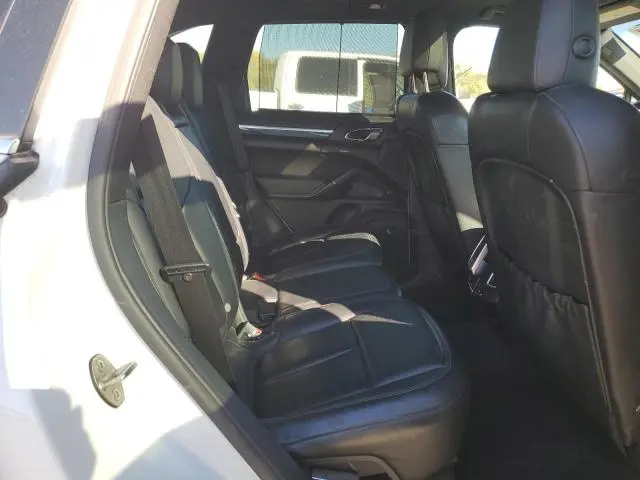 2012 PORSCHE CAYENNE   