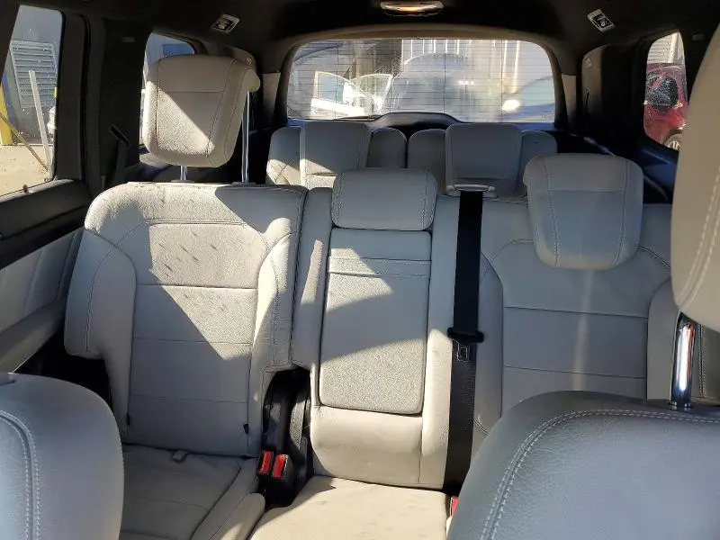 2016 MERCEDES-BENZ GL 550 4MATIC  