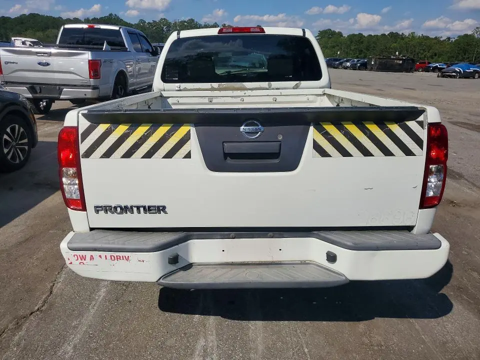 2017 NISSAN FRONTIER S  