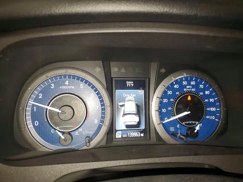 2015 TOYOTA SIENNA XLE 7-PASSENGER  