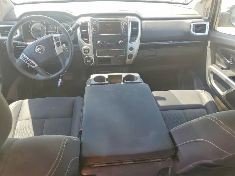 2019 NISSAN TITAN SV  