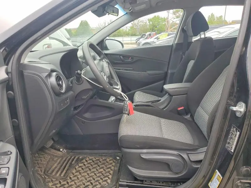 2022 HYUNDAI KONA SE  