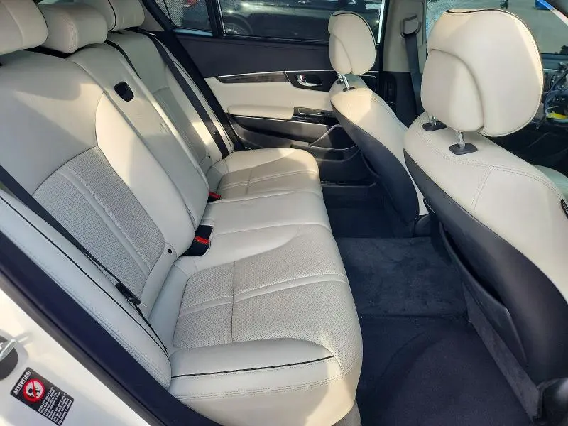 2015 KIA K900 LUXURY  