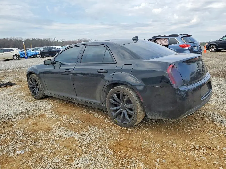 2015 CHRYSLER 300C   