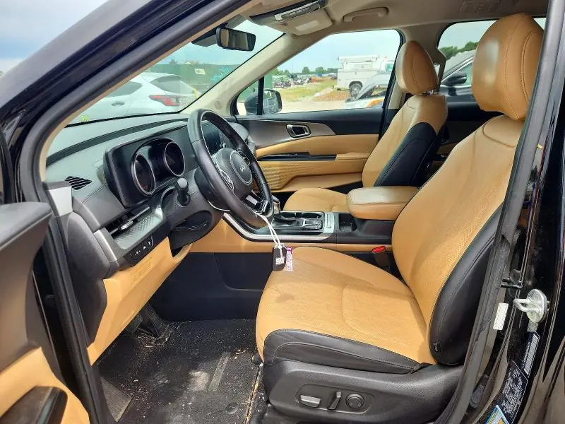 2023 KIA CARNIVAL LX  