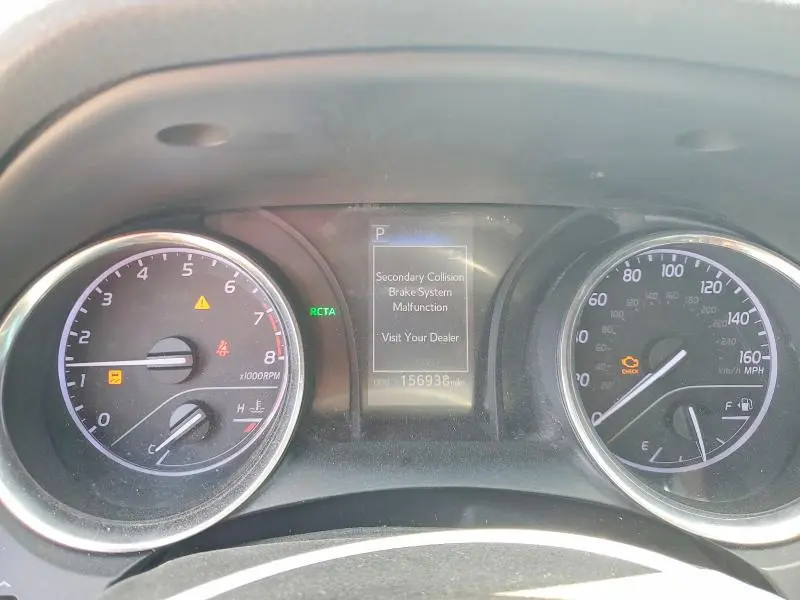 2018 TOYOTA CAMRY SE  