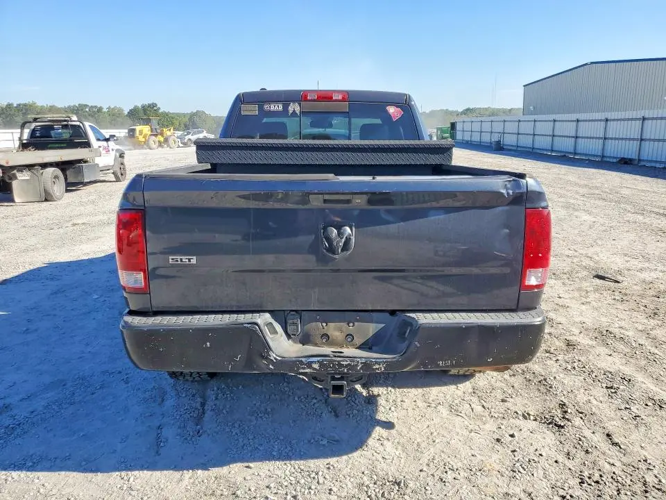 2013 RAM 1500 SLT  