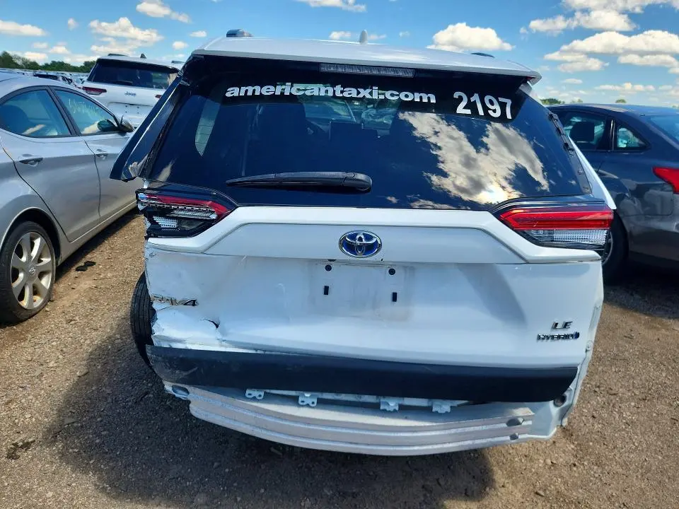 2024 TOYOTA RAV4 LE  