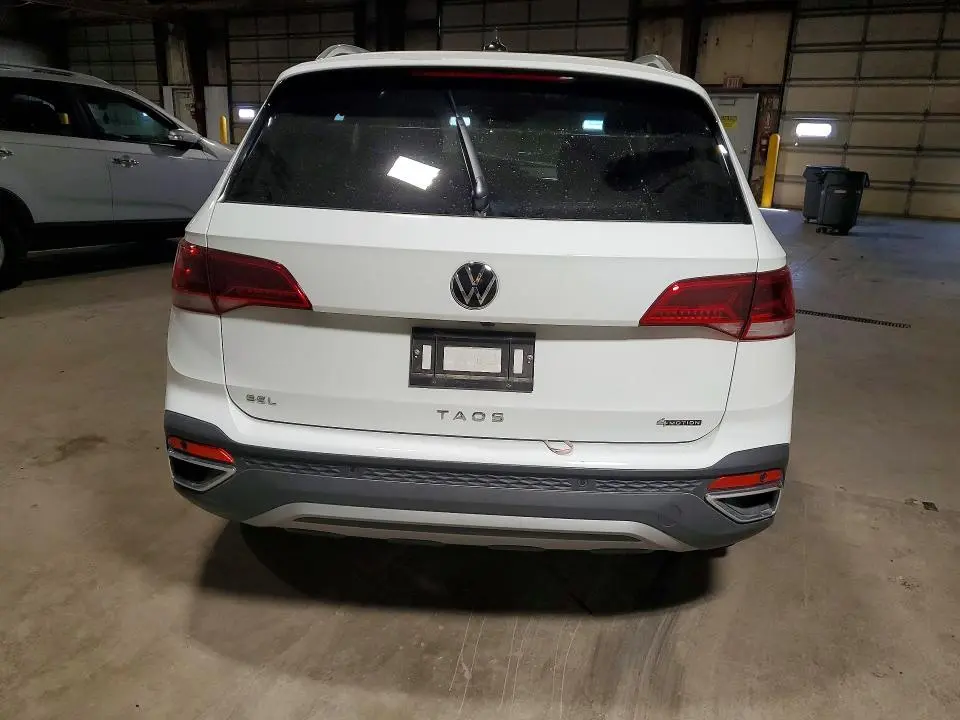 2024 VOLKSWAGEN TAOS SEL  