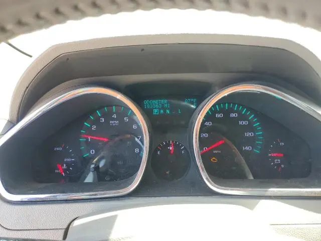 2011 CHEVROLET TRAVERSE LT  