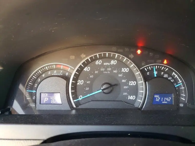 2015 TOYOTA CAMRY LE  